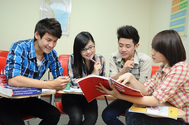 Để chinh phục những đỉnh cao ở tầm quốc tế, người học tiếng Anh cần được trang bị các kỹ năng về nghiên cứu và tư duy bằng tiếng Anh đúng chuẩn quốc tế. Để chinh phục những đỉnh cao ở tầm quốc tế, người học tiếng Anh cần được trang bị các kỹ năng về nghiên cứu và tư duy bằng tiếng Anh đúng chuẩn quốc tế.