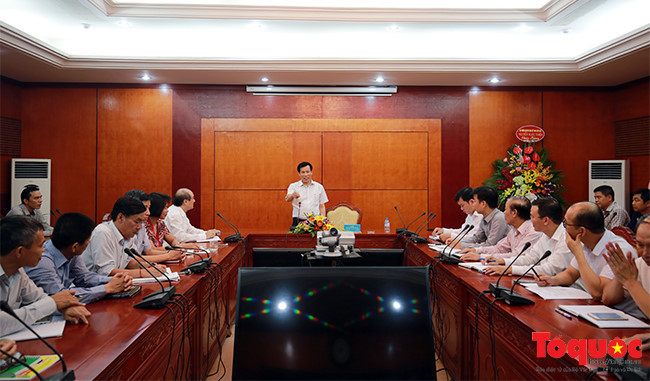 Bộ trưởng Nguyễn Ngọc Thiện chúc mừng ngành thể thao nhân sự kiện xạ thủ Hoàng Xuân Vinh giành được HC tại Olympic Rio 2016. Bộ trưởng Nguyễn Ngọc Thiện chúc mừng ngành thể thao nhân sự kiện xạ thủ Hoàng Xuân Vinh giành được HC tại Olympic Rio 2016.