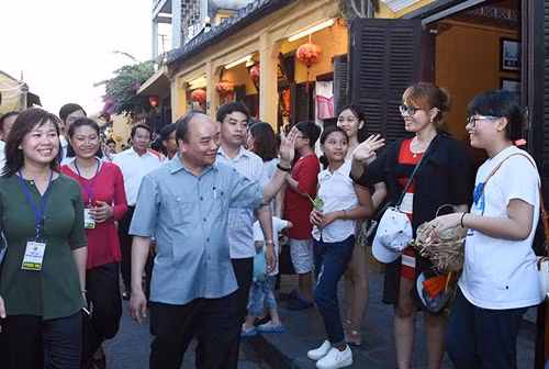 Thủ tướng yêu cầu đảm bảo an toàn giao thông dịp 2/9 và khai giảng năm học mới ảnh 2