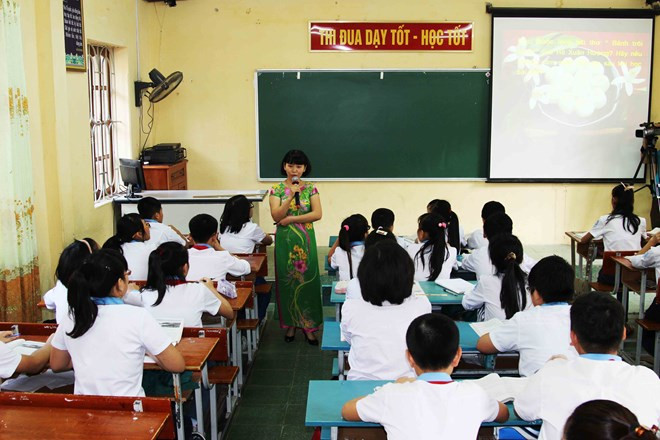 Việc dạy học tích hợp nhiều môn khiến giáo viên hoang mang! (Ảnh: infonet.vn).