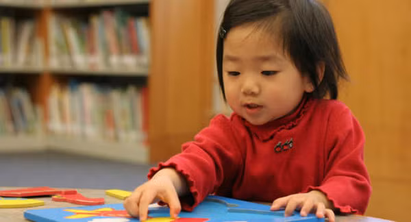 “Giáo dục con là công việc kéo dài suốt đời” (Ảnh: vietnamnet.vn).