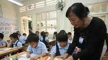 Thay chấm điểm bằng nhận xét học sinh tiểu học dù là một chủ trương đúng (Ảnh: thanhnien.vn). Thay chấm điểm bằng nhận xét học sinh tiểu học dù là một chủ trương đúng (Ảnh: thanhnien.vn).