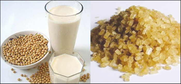 7. Sữa đậu nành và đường đen: Đường đen có chất axít Osalic và axít malic, nếu dùng đường đen sẽ gây ra tác dụng axít sinh ra chất "lắng biến tính", chất bổ sẽ bị giảm đi. Trẻ sơ sinh sẽ bị đầy bụng hoặc mất đi chức năng tiêu hóa. Vậy nên ta phải dùng đường trắng. 7. Sữa đậu nành và đường đen: Đường đen có chất axít Osalic và axít malic, nếu dùng đường đen sẽ gây ra tác dụng axít sinh ra chất "lắng biến tính", chất bổ sẽ bị giảm đi. Trẻ sơ sinh sẽ bị đầy bụng hoặc mất đi chức năng tiêu hóa. Vậy nên ta phải dùng đường trắng.