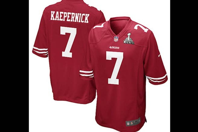 3. Thời trang, phụ kiện Giá trị: 133 triệu USD Tỷ lệ trên tổng giá trị các vụ bắt giữ: 11% Phần lớn các vụ bắt giữ hàng giả trong năm 2012 của giới chức Mỹ tập trung vào lĩnh vực thời trang và phụ kiện, với hơn 7.800 vụ, chiếm khoảng 29% tổng số. Tuy nhiên, so với năm 2011, con số này lên tới 8.100 vụ, tổng giá trị đạt tới 142,3 triệu USD. Trong số các vụ bắt giữ năm 2012, hơn 97 triệu USD hàng thời trang giả là từ Trung Quốc - Ảnh: Market Watch.