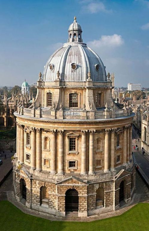 Kiến trúc tuyệt vời của thư viện làm xiêu lòng những nhiếp ảnh gia từ khắp nơi trên thế giới và thu hút nhiều nhà làm phim. Kiến trúc tuyệt vời của thư viện làm xiêu lòng những nhiếp ảnh gia từ khắp nơi trên thế giới và thu hút nhiều nhà làm phim.