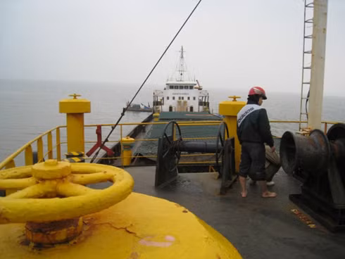 Cũng như thân tàu còn mới.