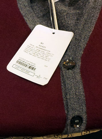 Tuy nhiên, đây vẫn là các sản phẩm thuộc hàng xa xỉ, với cái giá khá "chát" với người tiêu dùng bình dân. Tuy nhiên, đây vẫn là các sản phẩm thuộc hàng xa xỉ, với cái giá khá "chát" với người tiêu dùng bình dân.