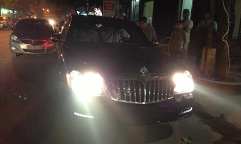 Theo đơn vị nhập khẩu, chiếc Maybach 62S này là thế hệ cuối cùng mà Maybach sản xuất trước khi thương hiệu siêu sang này khai tử vào năm nay. Theo đơn vị nhập khẩu, chiếc Maybach 62S này là thế hệ cuối cùng mà Maybach sản xuất trước khi thương hiệu siêu sang này khai tử vào năm nay.