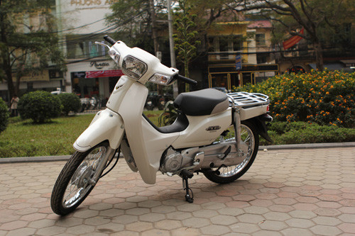 Honda Super Cub 2013.