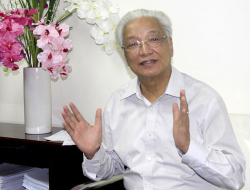 TS.Cao Sĩ Kiêm, nguyên Thống đốc Ngân hàng Nhà nước. TS.Cao Sĩ Kiêm, nguyên Thống đốc Ngân hàng Nhà nước.