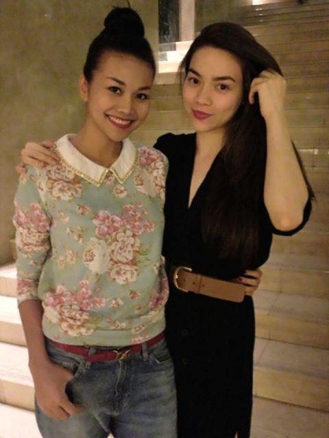 Trước đó, Thanh Hằng đã tranh thủ có một "sinh nhật sớm" với bạn thân - ca sĩ Hồ Ngọc Hà. Trước đó, Thanh Hằng đã tranh thủ có một "sinh nhật sớm" với bạn thân - ca sĩ Hồ Ngọc Hà.