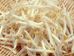 Giá đỗ chính là một trong những loại thực phẩm có chức năng làm giảm lượng cholesterol xấu trong cơ thể. Giá đỗ chính là một trong những loại thực phẩm có chức năng làm giảm lượng cholesterol xấu trong cơ thể.