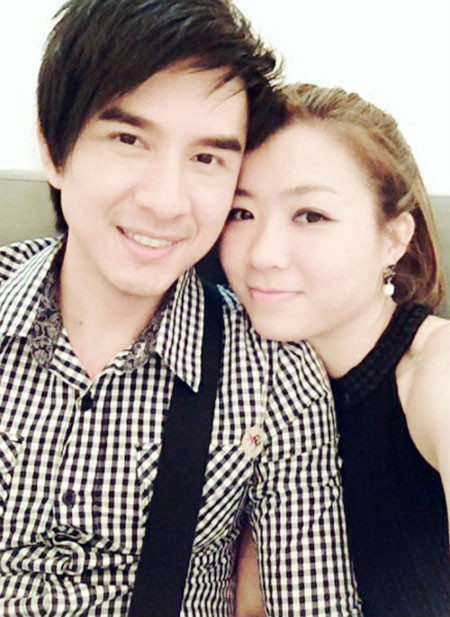 Đan Trường và fan Dung thời mặn nồng. Đan Trường và fan Dung thời mặn nồng.