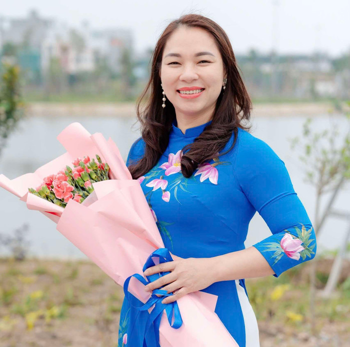 “Bông hồng thép” Trần Thị Hòa luôn tâm niệm việc giữ lửa đam mê và sự sáng tạo là rất cần thiết cho nghiên cứu khoa học. (Ảnh: NVCC) hoa6.jpg