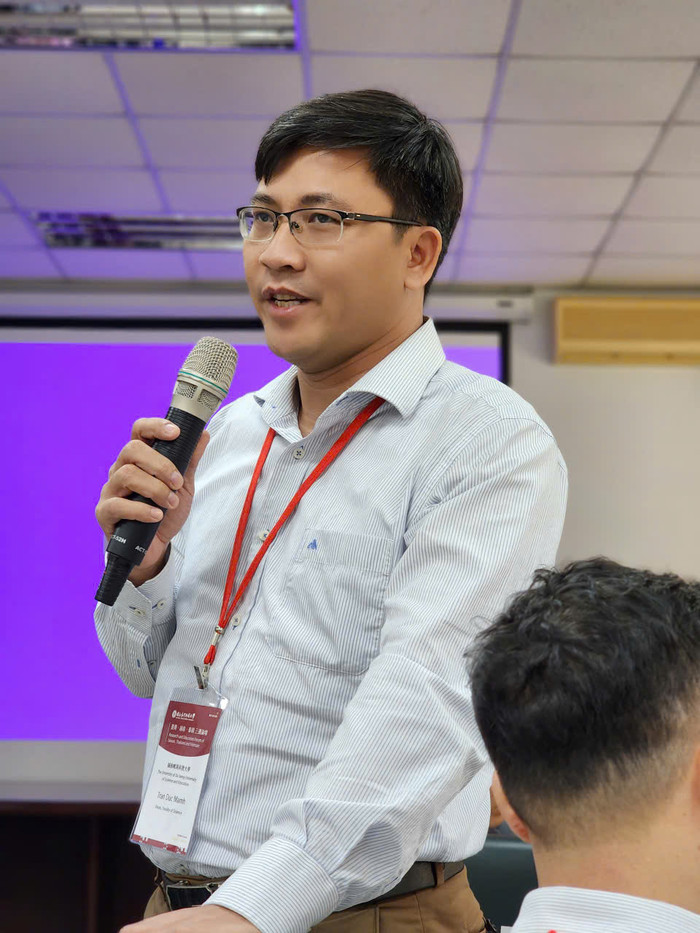 Tiến sĩ Trần Đức Mạnh, Trưởng phòng Đào tạo, Trường Đại học Sư phạm - Đại học Đà Nẵng. (Ảnh: NVCC) Thầy Mạnh.jpg