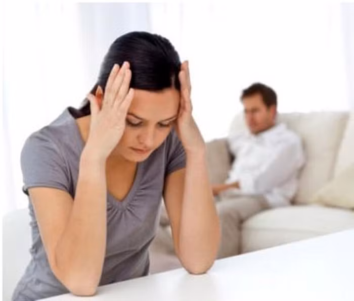 8. Vợ hoặc chồng của người mắc ung thư: Tài liệu cho thấy, nếu vợ hoặc chồng mắc bệnh ung thư thì người còn lại cũng có thể có nguy cơ mắc bệnh theo. Người ta gọi trường hợp này là “hội chứng ung thư vợ chồng”. Theo các chuyên gia, phương thức sinh hoạt xấu giống nhau là nguyên nhân chính gây ra bệnh này. 8. Vợ hoặc chồng của người mắc ung thư: Tài liệu cho thấy, nếu vợ hoặc chồng mắc bệnh ung thư thì người còn lại cũng có thể có nguy cơ mắc bệnh theo. Người ta gọi trường hợp này là “hội chứng ung thư vợ chồng”. Theo các chuyên gia, phương thức sinh hoạt xấu giống nhau là nguyên nhân chính gây ra bệnh này.