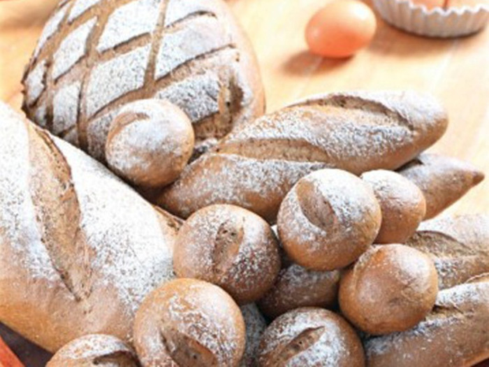 1. Bánh mì đen: Chứa nhiều vitamin nhóm B, giúp giảm stress, duy trì sự ổn định của hệ thần kinh, làm tăng chuyển hóa năng lượng. 1. Bánh mì đen: Chứa nhiều vitamin nhóm B, giúp giảm stress, duy trì sự ổn định của hệ thần kinh, làm tăng chuyển hóa năng lượng.