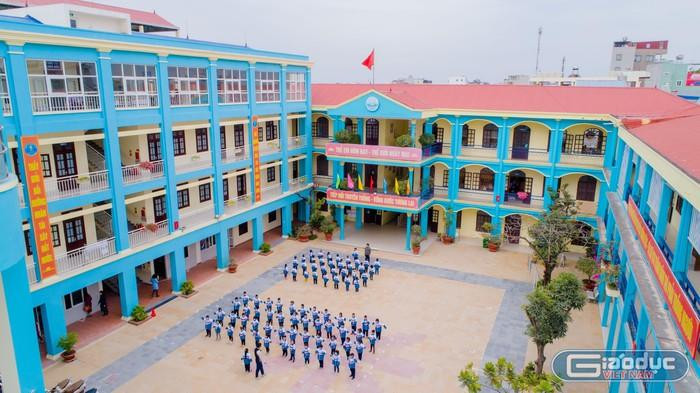 Thành phố Hải Phòng quyết định thành lập trường liên cấp tiểu học, trung học cơ sở tại phường Kênh Dương (quận Lê Chân) để đáp ứng nhu cầu học tập của nhân dân khu vực (Ảnh minh hoạ: Lã Tiến) Thành phố Hải Phòng quyết định thành lập trường liên cấp tiểu học, trung học cơ sở tại phường Kênh Dương (quận Lê Chân) để đáp ứng nhu cầu học tập của nhân dân khu vực (Ảnh minh hoạ: Lã Tiến)
