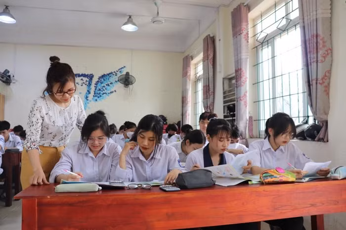 Sở Giáo dục và Đào tạo yêu cầu các trường đặc biệt lưu ý đối với tổ hợp Khoa học xã hội do tổ hợp này theo khung chương trình thường ít tiết, với trường ít giáo viên sẽ phải dạy nhiều lớp (Ảnh: CTV)
