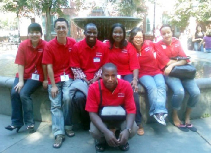 Du học sinh Việt Nam ở Boston làm thêm công việc hướng dẫn học sinh quốc tế tham quan thành phố