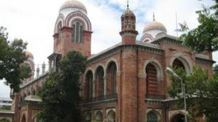 Đại học Madras đã được thành lập vào năm 1857. Đây là một trong những trường đại học lâu đời nhất Ấn Độ