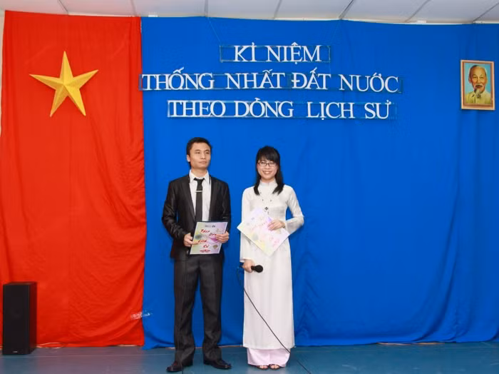 Cặp MC hài hước, xinh đẹp của chương trình