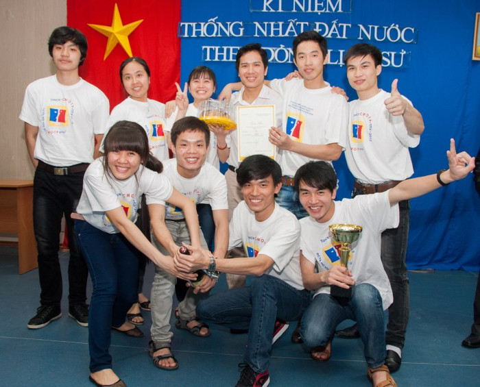“Cơn bão k12 với niềm vui chiến thắng. “Cơn bão k12 với niềm vui chiến thắng.