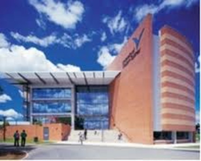 4. Trường đại học tây Sydney (University of Western Sydney) Các nỗ lực của trường đại học tây Sydney trong việc bảo vệ môi trường được tập trung vào các chương trình giảng dạy toàn diện và học tập, nghiên cứu, tham gia các hoạt động cộng đồng và các hoạt động trong kế hoạch phát triển bền vững của môi trường. 4. Trường đại học tây Sydney (University of Western Sydney) Các nỗ lực của trường đại học tây Sydney trong việc bảo vệ môi trường được tập trung vào các chương trình giảng dạy toàn diện và học tập, nghiên cứu, tham gia các hoạt động cộng đồng và các hoạt động trong kế hoạch phát triển bền vững của môi trường.
