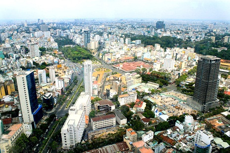 Toàn cảnh khu trung tâm quảng trường Quách Thị Trang. Toàn cảnh khu trung tâm quảng trường Quách Thị Trang.