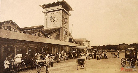 Chợ Bến Thành năm 1921. Chợ Bến Thành năm 1921.