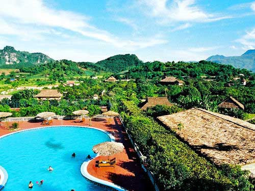 Toàn cảnh Vresort. Toàn cảnh Vresort.