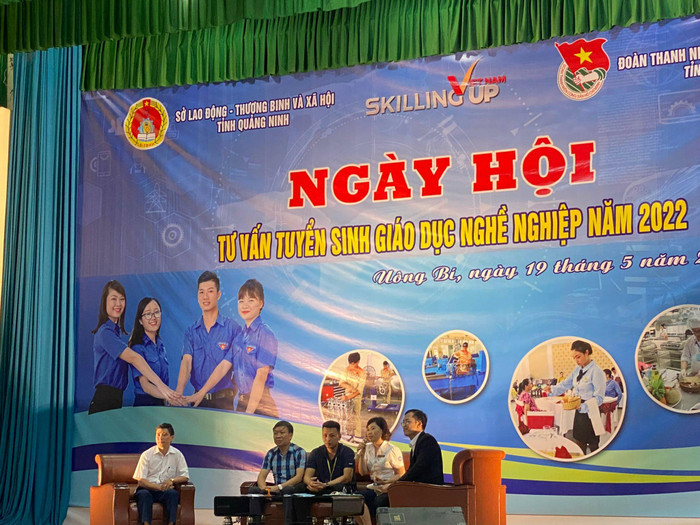 Ngày hội tư vấn tuyển sinh giáo dục nghề nghiệp tại thành phố Uông Bí, Quảng Ninh (Ảnh: CTV) Ngày hội tư vấn tuyển sinh giáo dục nghề nghiệp tại thành phố Uông Bí, Quảng Ninh (Ảnh: CTV)