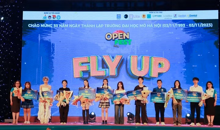 Một số hình ảnh ấn tượng tại Fly up năm 2023. Ảnh: website nhà trường.