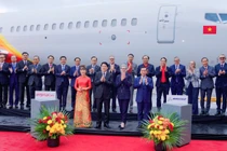 Chủ tịch nước Lương Cường chứng kiến lễ ký kết bàn giao máy bay giữa Boeing và Vietjet