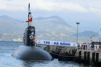 Nhà máy Lọc dầu Dung Quất góp phần đảm bảo an ninh quốc phòng