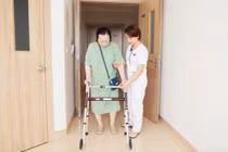 Khám phá robot AI giúp bệnh nhân đi lại sau 3 giờ phẫu thuật thay khớp gối tại Vinmec Hải Phòng