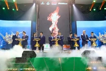 Lễ đón mừng dòng dầu đầu tiên từ mỏ Kình Ngư Trắng - Kình Ngư Trắng Nam