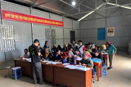 Xóa mù chữ - nền tảng để người dân tiếp cận thông tin, phát triển sinh kế bền vững