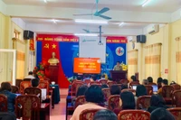 Hoàn thành xuất sắc nhiệm vụ và có sáng kiến mới đạt Chiến sĩ thi đua cơ sở, hiệu trưởng nêu góp ý