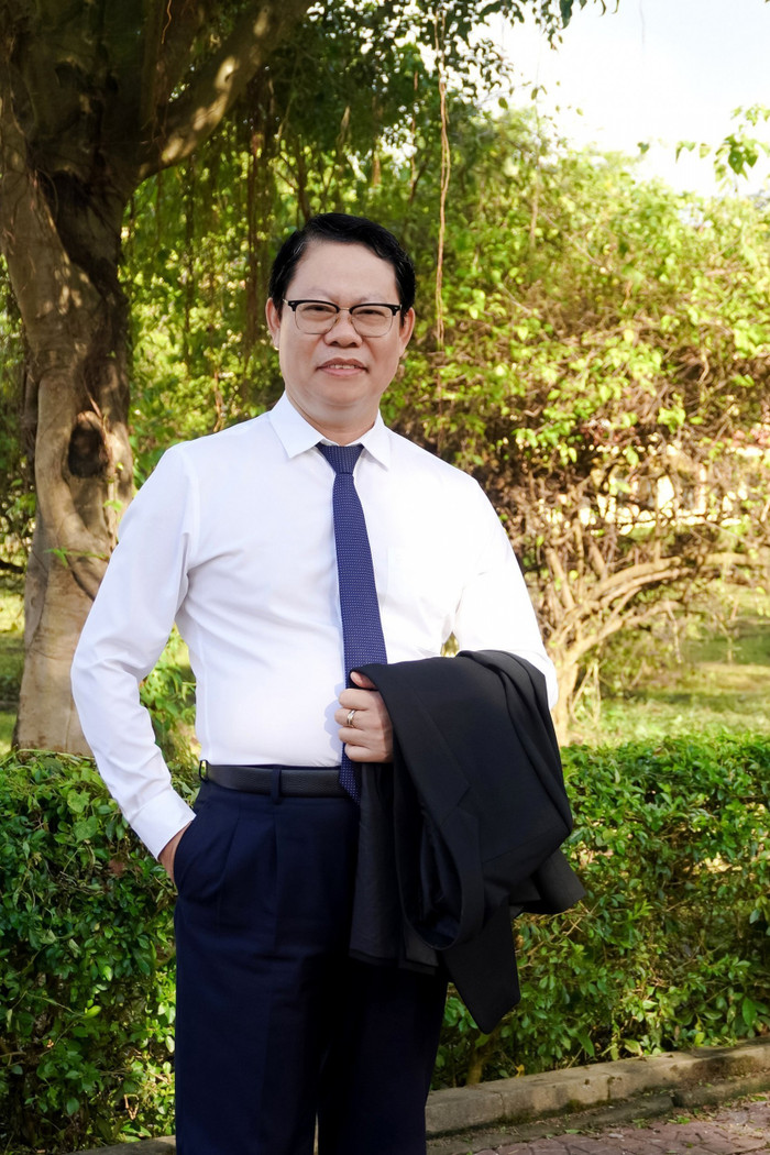 Tiến sĩ, Bác sĩ Lê Trí Khải - Hiệu trưởng Trường Cao đẳng Kon Tum. Ảnh: Website nhà trường. ht.jpg