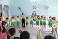 Thông qua Nghị quyết về phổ cập giáo dục mầm non cho trẻ 3-5 tuổi