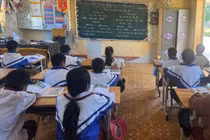 Có sách giáo khoa tiếng dân tộc giúp học sinh biết gìn giữ bản sắc văn hóa, trân trọng cội nguồn