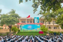 Quảng Ninh: Có trường sau sắp xếp quy mô tới 97 lớp gây băn khoăn, lãnh đạo phường nói gì? 