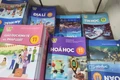 Giáo viên cần là những người hướng dẫn học sinh phân biệt sách giáo khoa giả