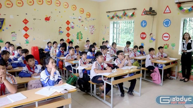 Bộ GDĐT yêu cầu nhà giáo không phân biệt đối xử giữa những người học dưới mọi hình thức