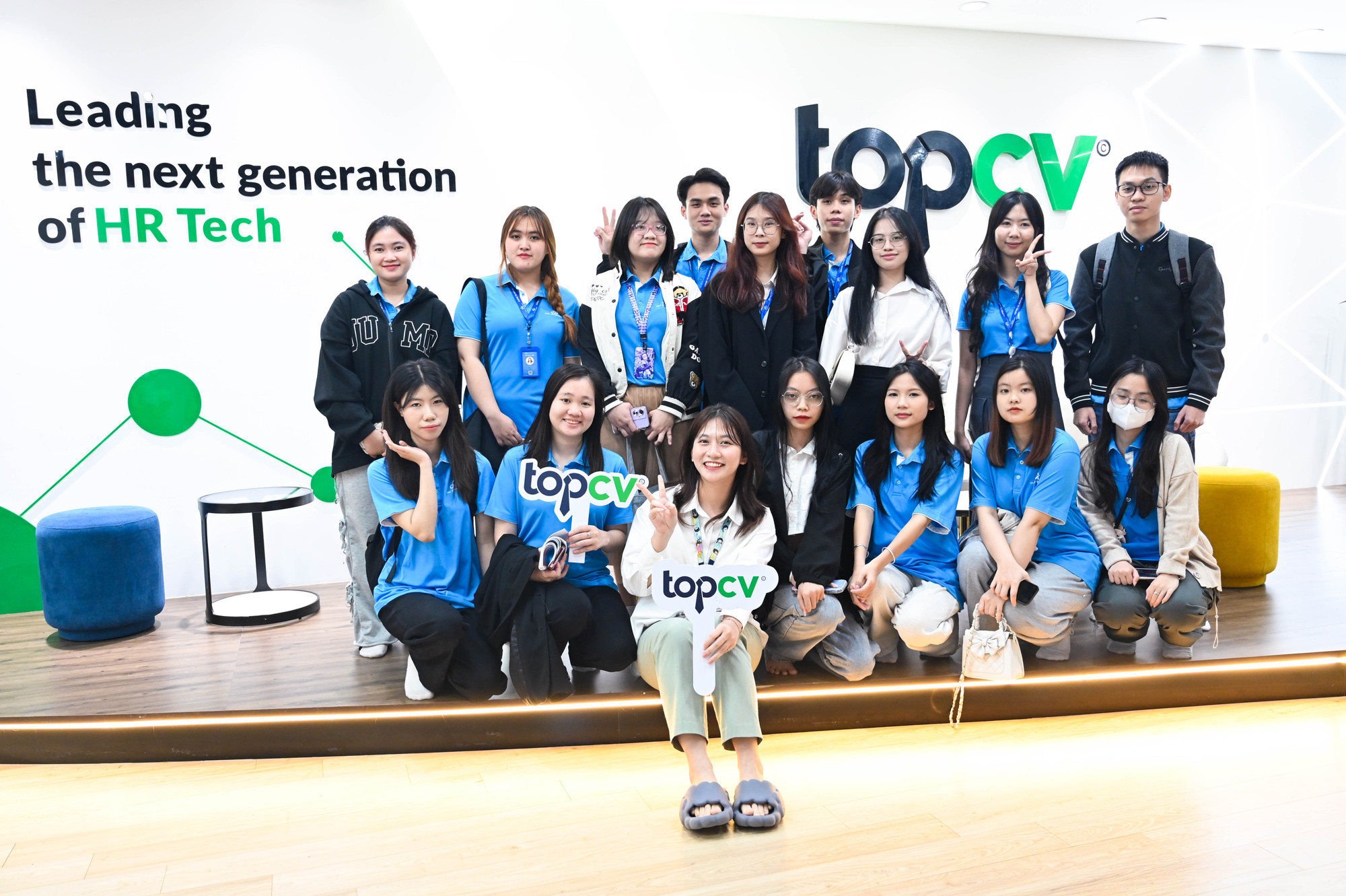 Sinh viên được trải nghiệm môi trường làm việc thực tế tại các công ty AEON, TOP CV 2.jpg