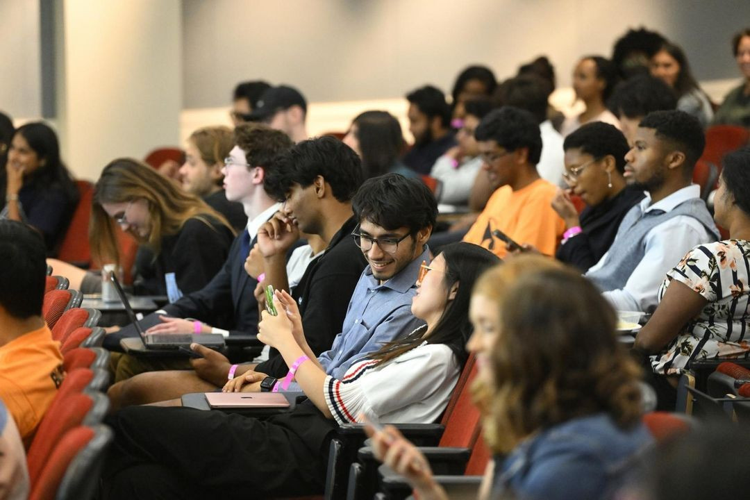 Ảnh minh họa: Johns Hopkins University. Ảnh 7_minhhoa.jpg