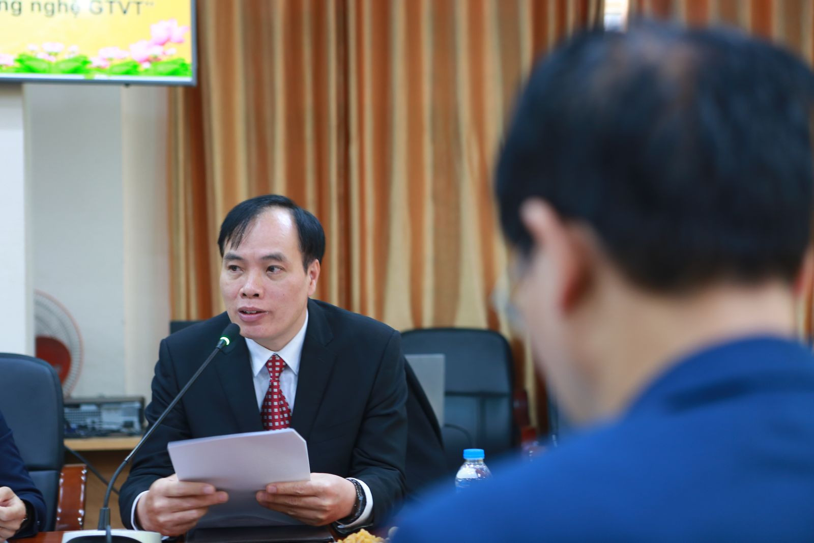 Tiến sĩ Phạm Văn Tân, Trưởng Khoa Luật - Chính trị, Trường Đại học Công nghệ Giao thông vận tải. (Ảnh: NVCC) thay-tan-1.jpg