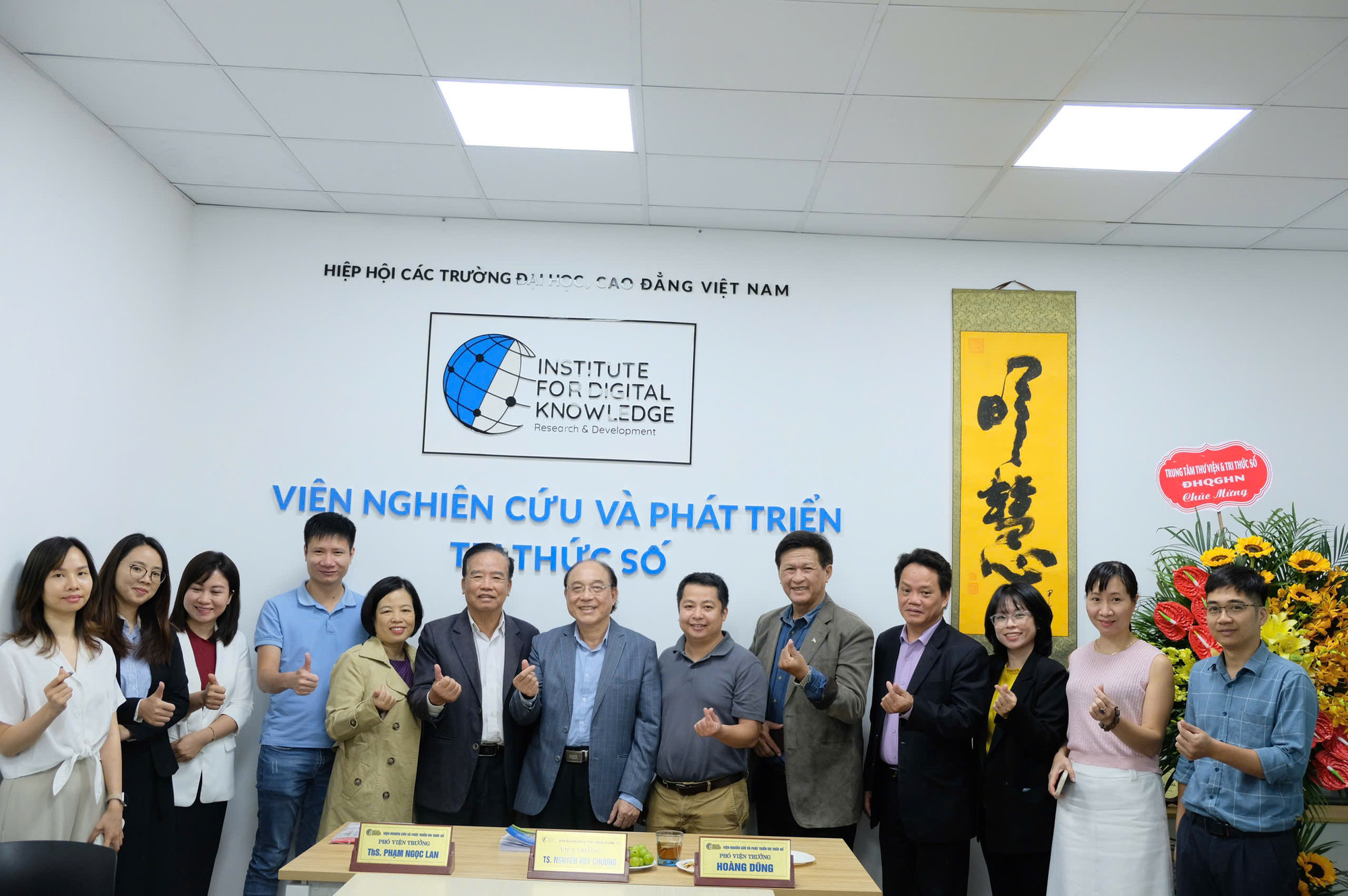 Viện Nghiên cứu và Phát triển tri thức số tròn 2 năm thành lập. (Ảnh: Nhật Lệ) GDVN_THUVIEN.jpg
