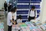 Học Lưu trữ học, nếu muốn tăng thu nhập thì cần trau dồi ngoại ngữ và nghiệp vụ